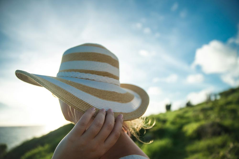 Woman with a hat